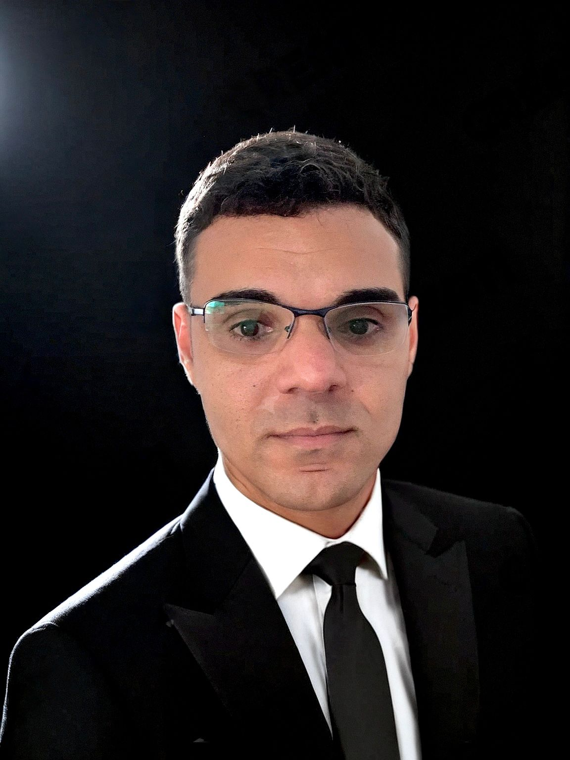 Dr. Leonardo Bacaro